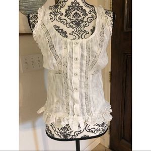 Sleeveless Lace too.